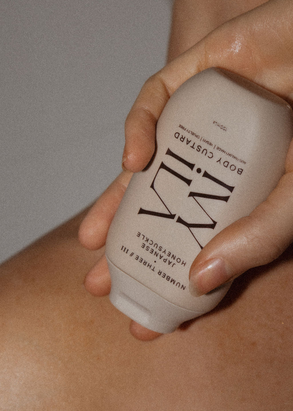 NUMBER THREE // III | JAPANESE HONEYSUCKLE BODY CUSTARD